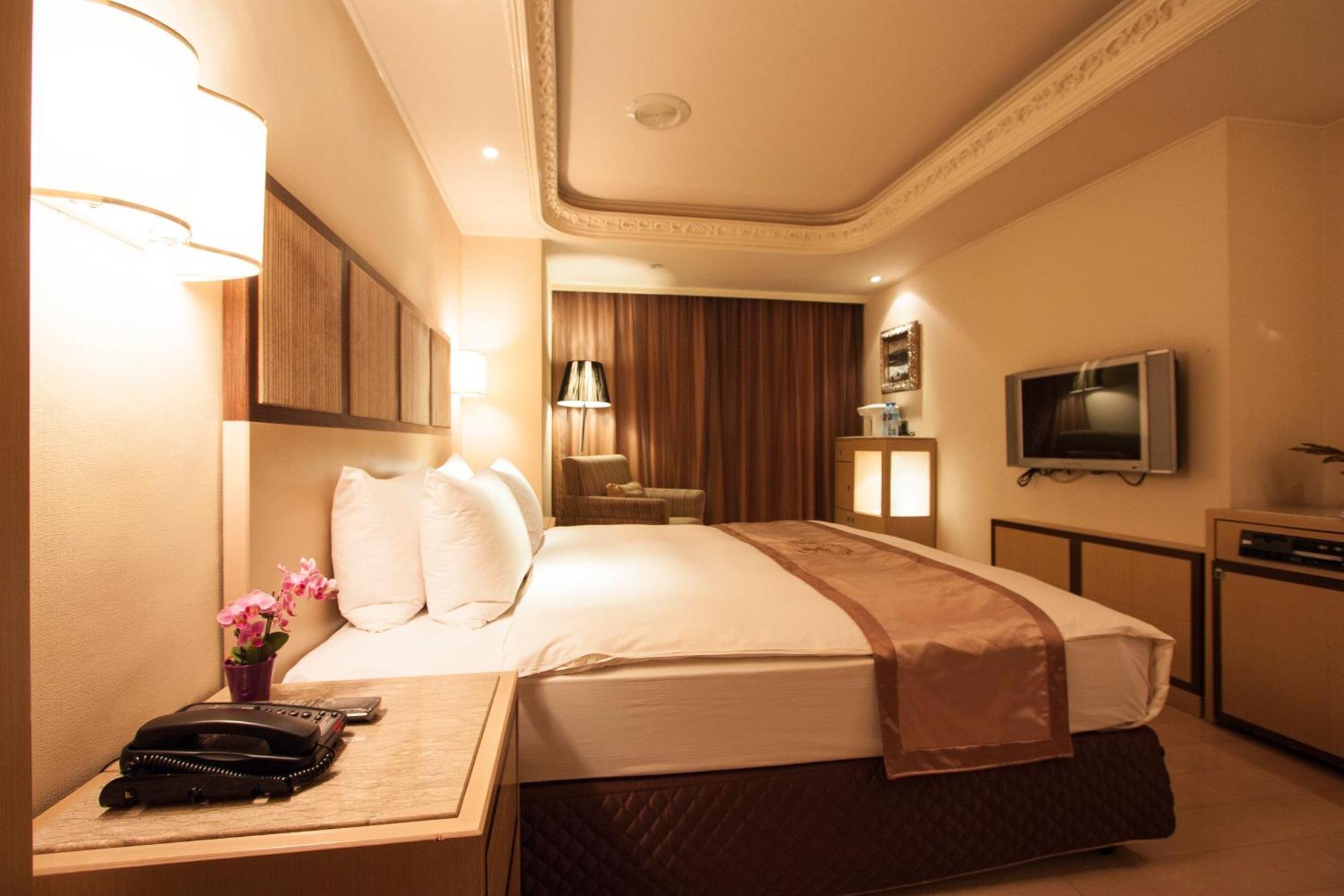 Taipei Charming City Hotel Extérieur photo